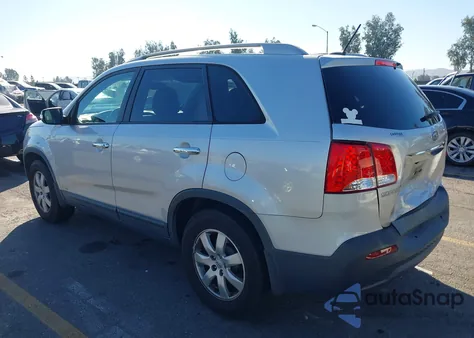 2013 Kia Sorento Lx z USA, uszkodzony, nr VIN 5XYKTCA69DG332667